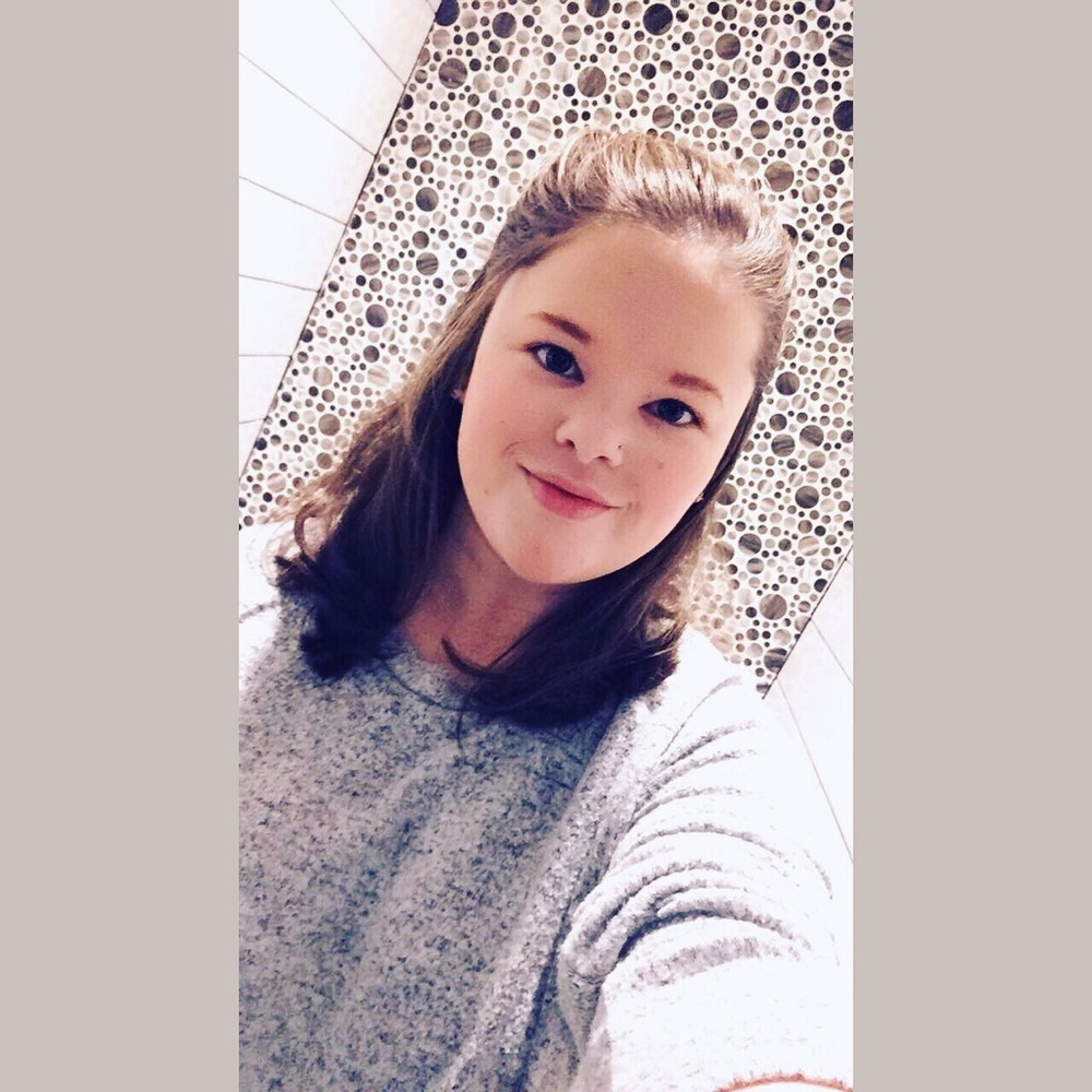 Meet your Posher, Aly